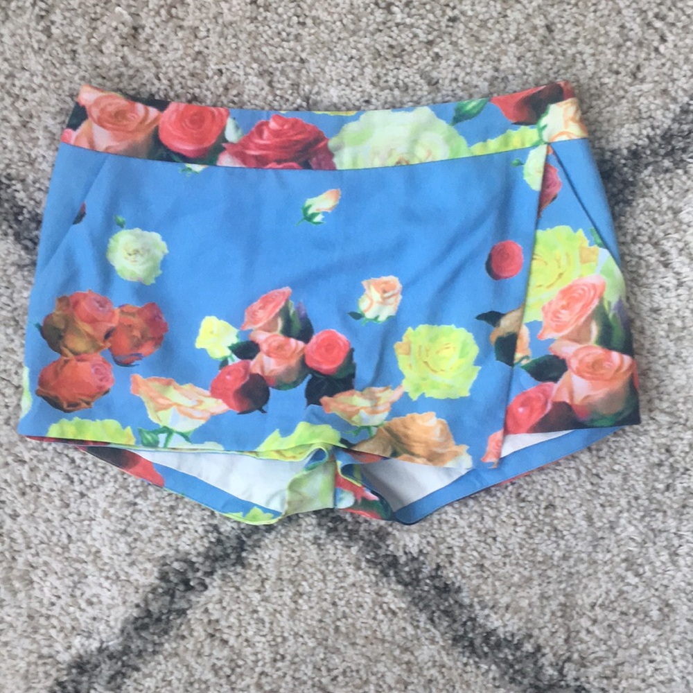 Celeb boutique skort